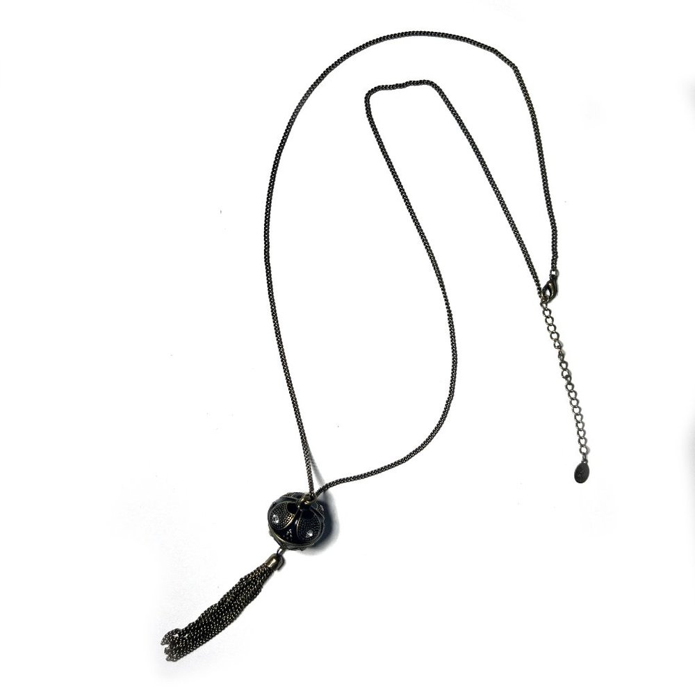 1920s style vintage ball pendant necklace